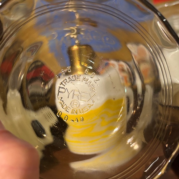 Pyrex Amber Glass Bowl - Picture 3 of 3